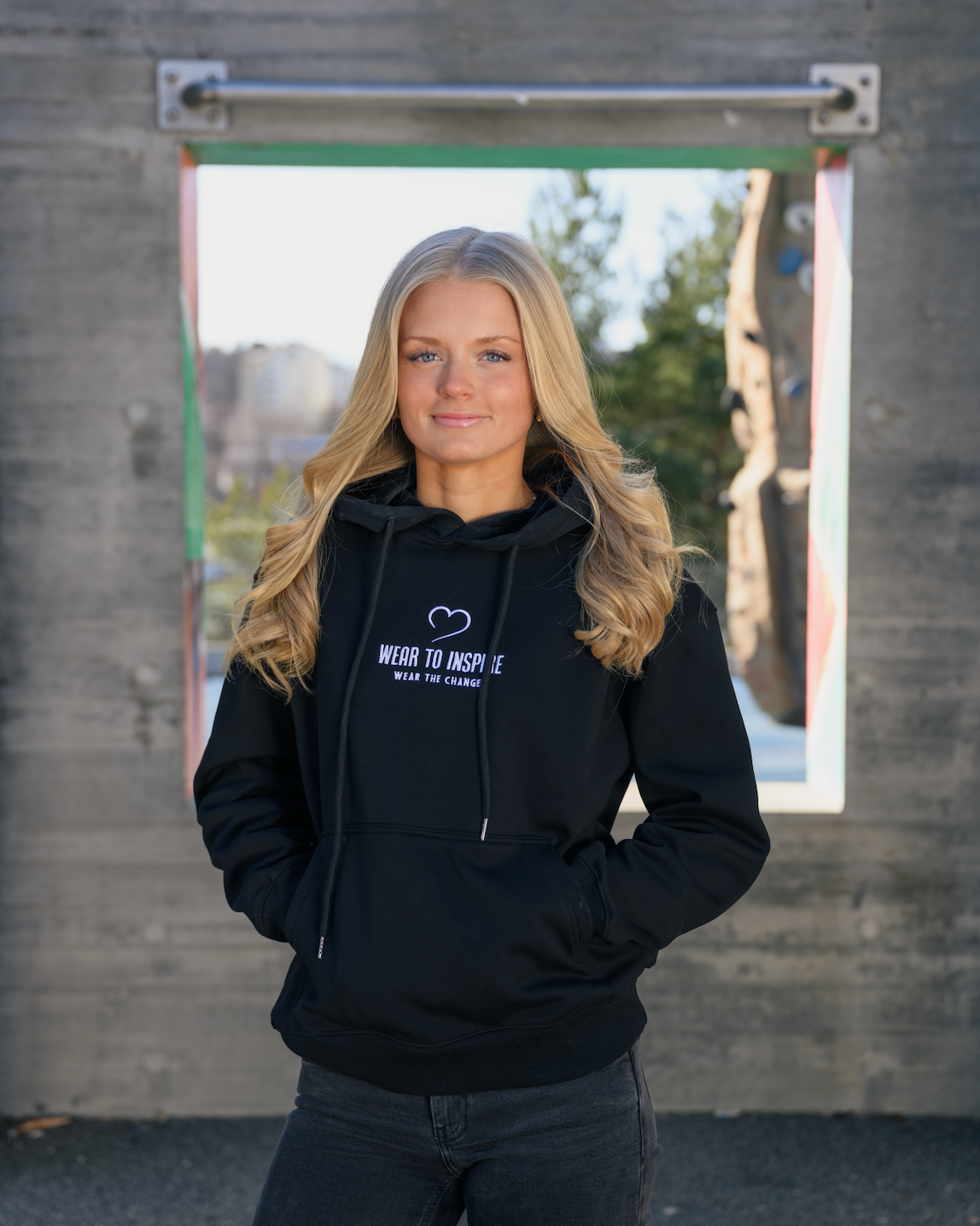 FEARLESS WINGS OVERSIZE HOODIE
