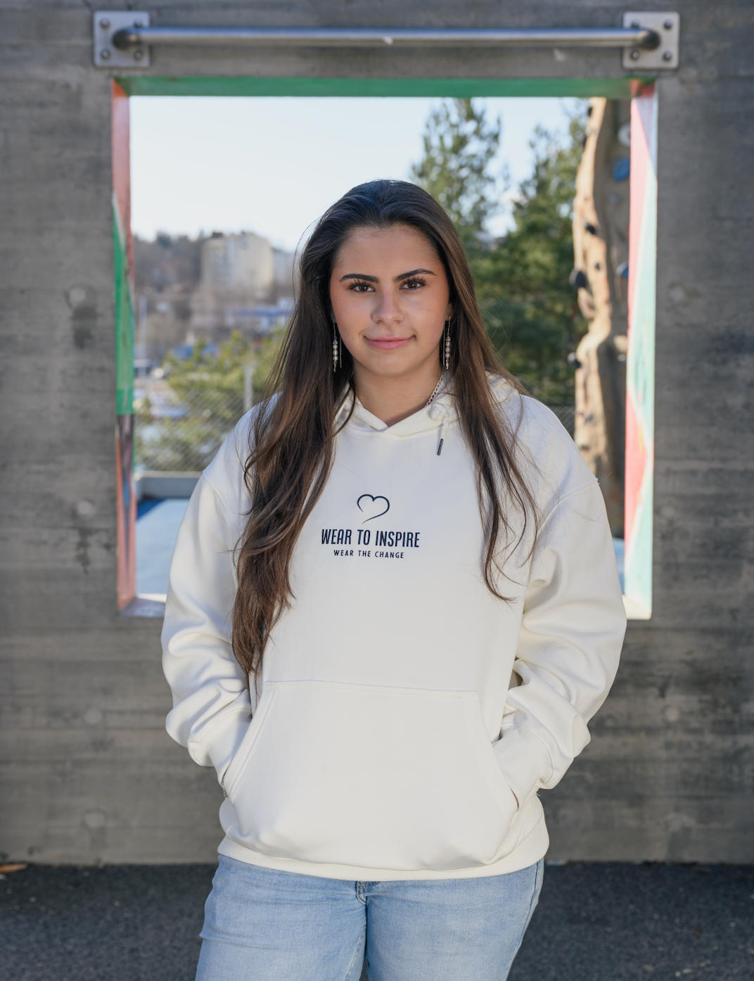 STRENGHT IN UNITY OVERSIZE HOODIE